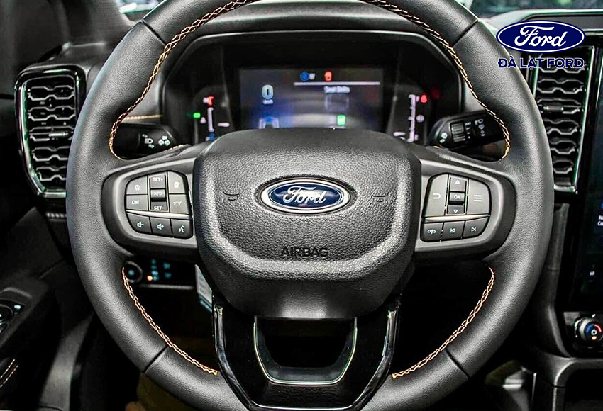Ford Ranger 2023 sử dụng vô lăng 3 chấu tinh chỉnh “nhẹ” so với bản tiền nhiệm