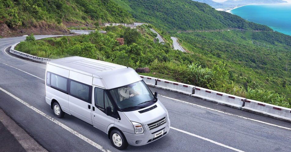 Ford Transit Xe Du Lịch 16 Chỗ Cho Gia Đình